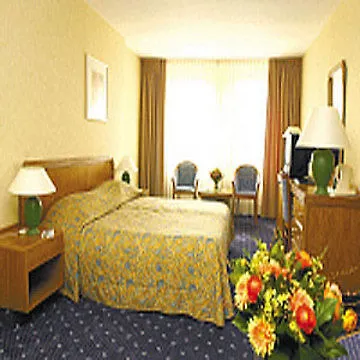 Hotel Golden Tulip Carlton Naaldwijk 4*